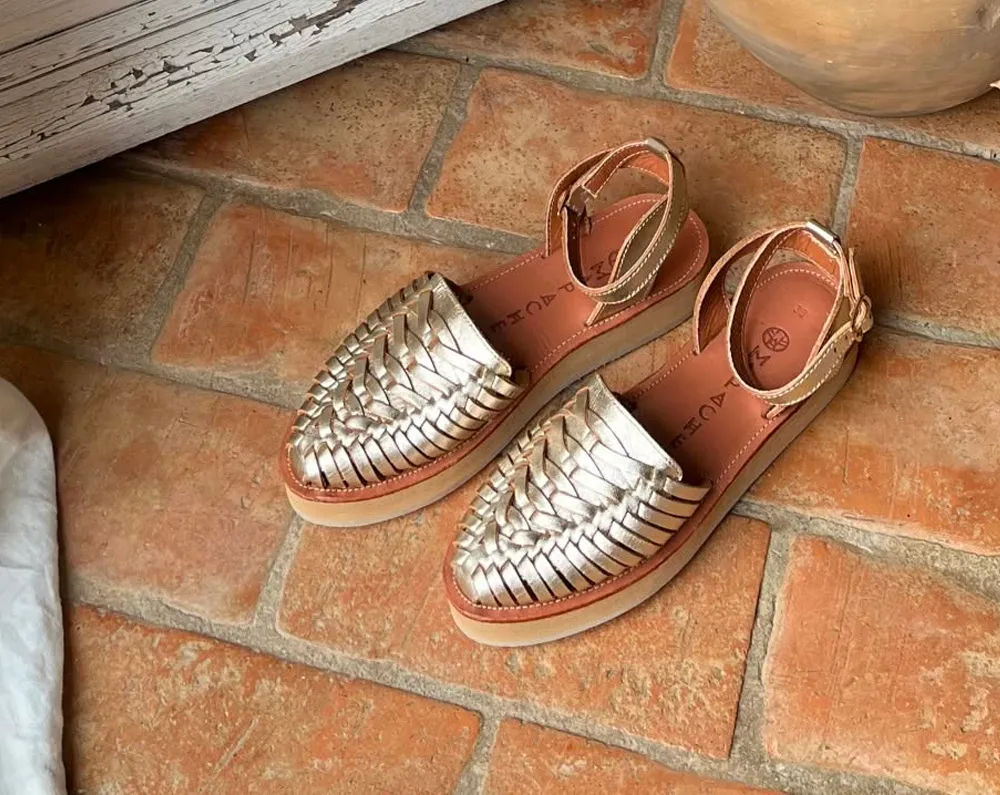 Mapache, die ethischen und sonnigen Schuhe.