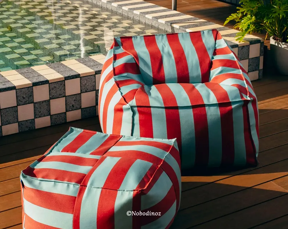 Furniture and decoration for outdoor use 