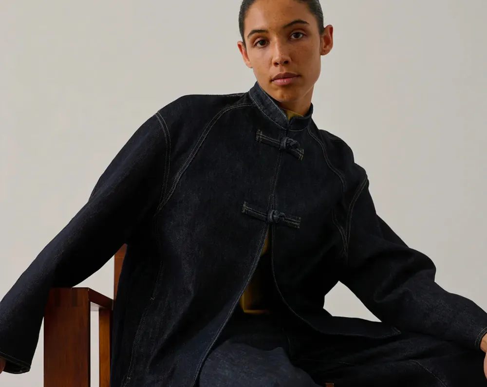 Soeur, una feminidad refinada: marcada en sus líneas, delicada en los materiales y luminosa en su estilo.