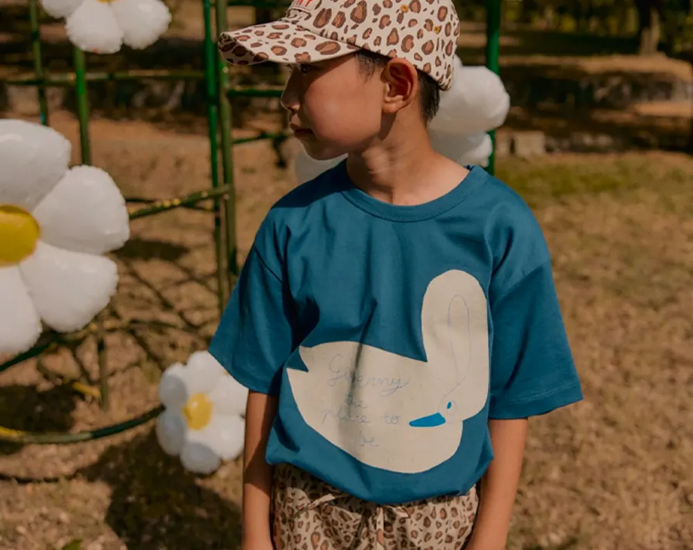 Descubre la colección "Giverny" de Tinycottons, que rinde homenaje a la luz tal como la veía Monet.&nbsp;