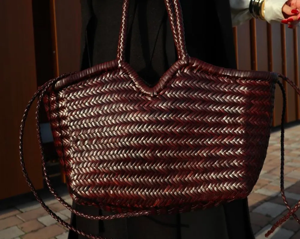 Bolsos de piel tejida de Viperaun sueño cerca de Roma